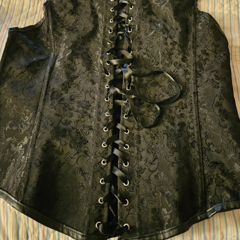 Black floral Corset ( New)